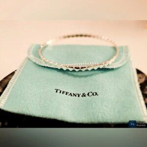 Tiffany & Co Paloma Picasso Sterling Silver Crown of Hearts Bangle Bracelet